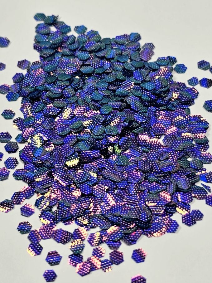 Violetiniai papuošimai žvyneliai