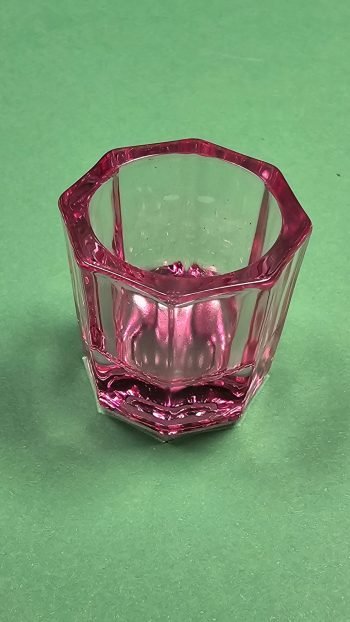 Indelis teptuko mirkymui dirbant su acrygel